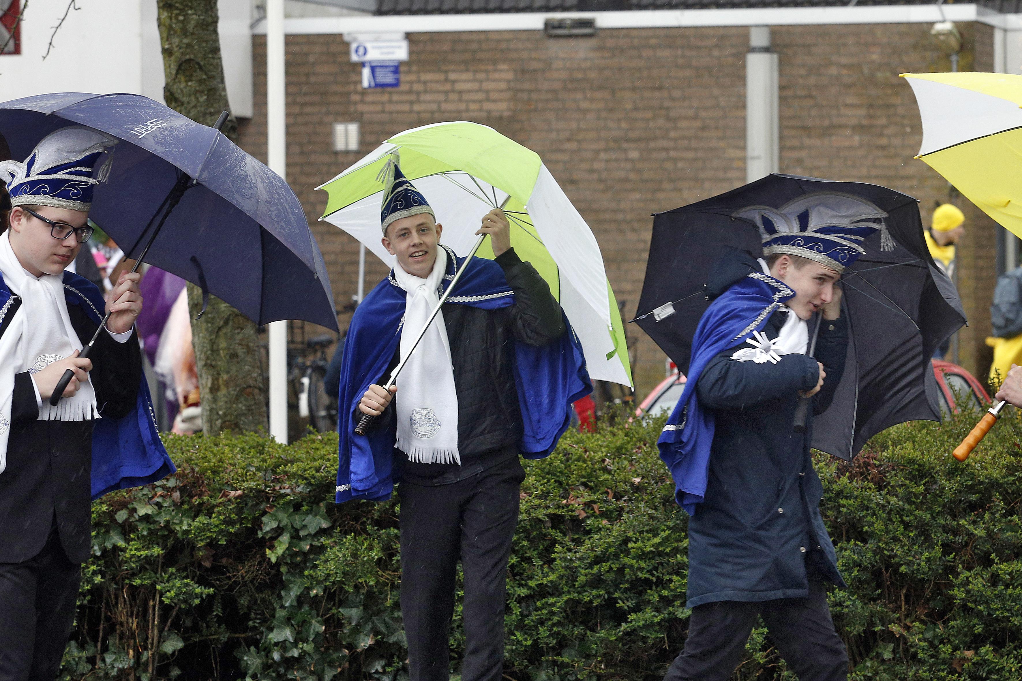 Carnavalsoptocht Ankeveen afgelast; Naarden kort route in